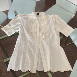 Vintage short sleeve ruffle detailed button down